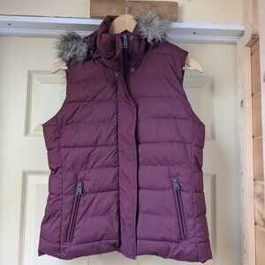 Banana Republic Puffer Vest Womens XS Burgundy Full Zip Removable Faux Fur Hood